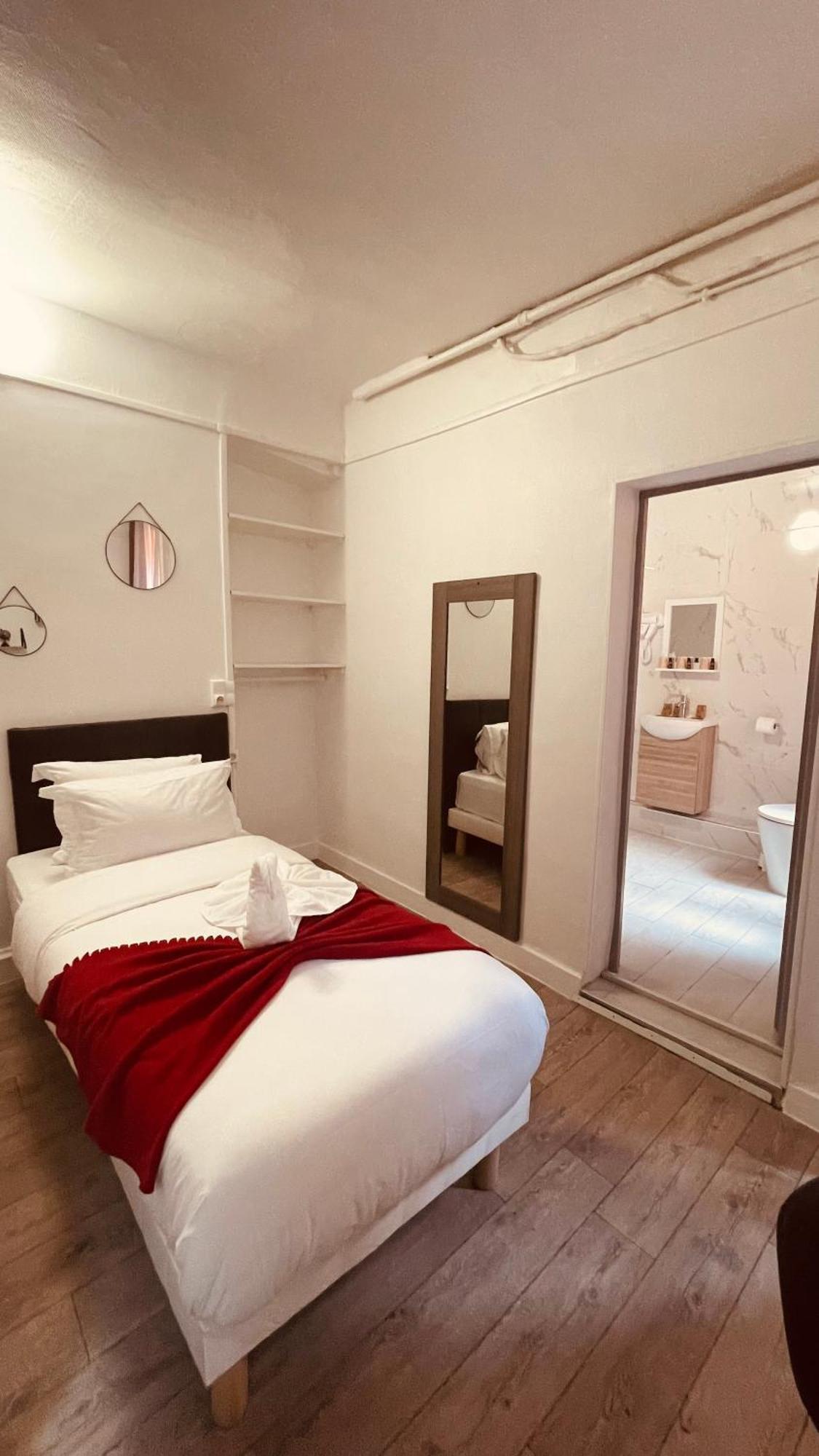 Hotel Louvain Paris Exterior foto